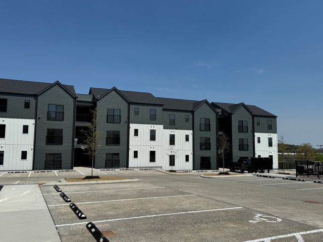 3000 Edwin Way Unit 202, Nashville, TN 37207