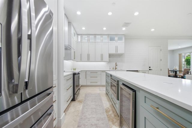 2601 NE 32nd Avenue, Fort Lauderdale, FL 33308