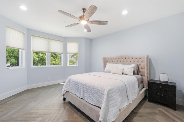 2601 NE 32nd Avenue, Fort Lauderdale, FL 33308