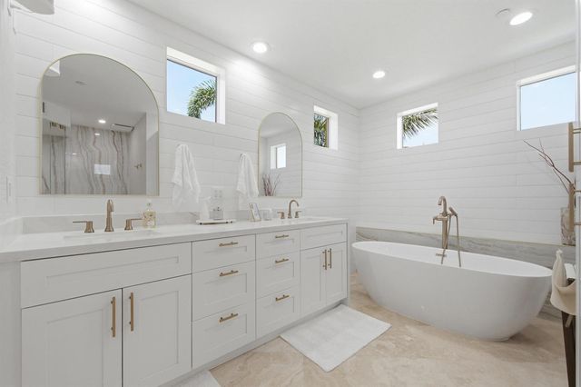 2601 NE 32nd Avenue, Fort Lauderdale, FL 33308