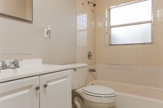 1425 NE 29th St, Pompano Beach, FL 33064