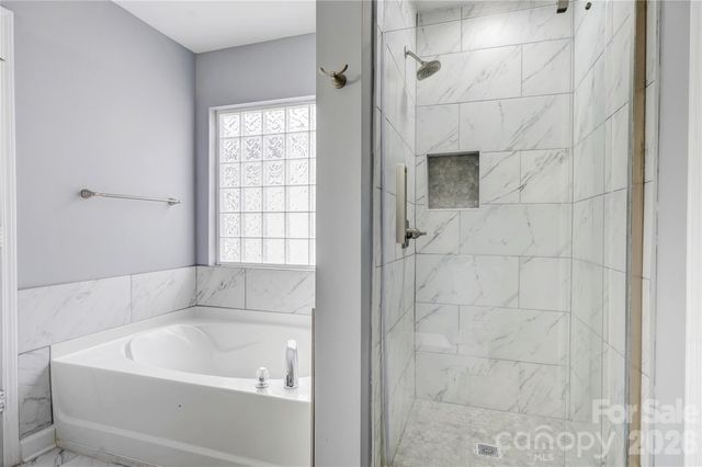 4024 Larkhaven Village Drive, Charlotte, NC 28215