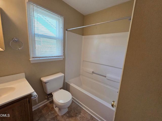 5709 Edgebury Road, Raleigh, NC 27613