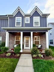 2166 Hospitality Lane, Murfreesboro, TN 37128