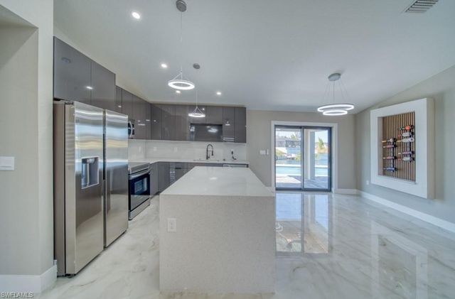 2038 NW 17th AVE, Cape Coral, FL 33993