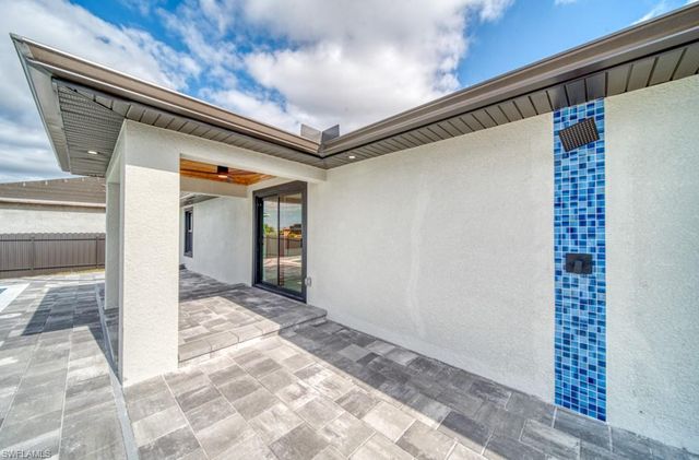 2038 NW 17th AVE, Cape Coral, FL 33993