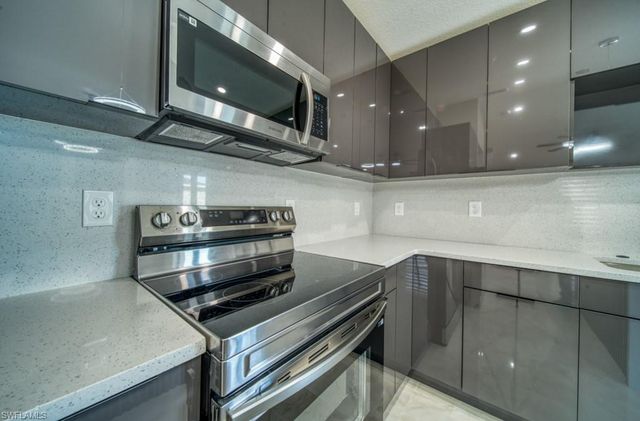 2038 NW 17th AVE, Cape Coral, FL 33993