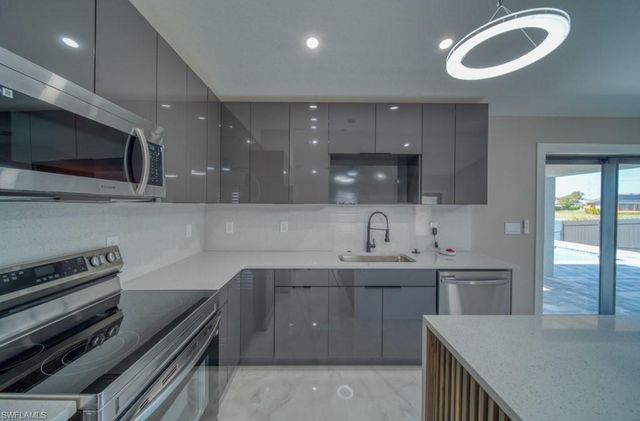 2038 NW 17th AVE, Cape Coral, FL 33993