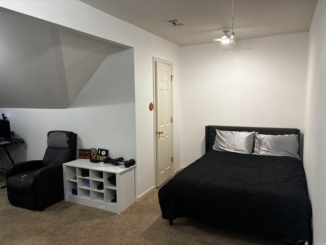 6 Ozark Drive, Maumelle, AR 72113