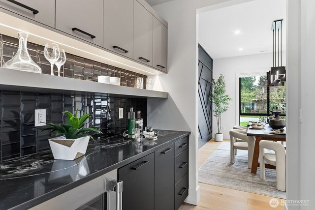 1028 163rd Avenue SE, Bellevue, WA 98008