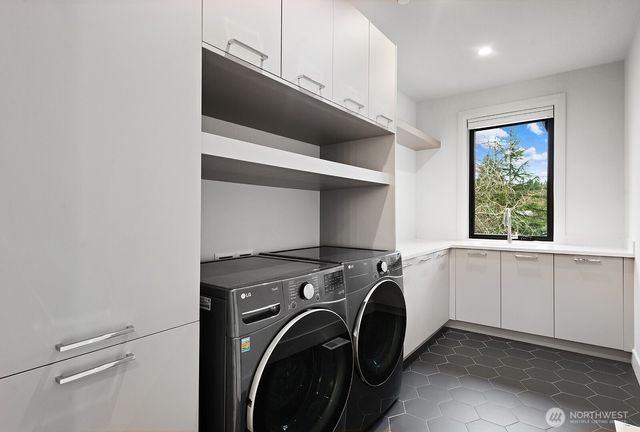 1028 163rd Avenue SE, Bellevue, WA 98008