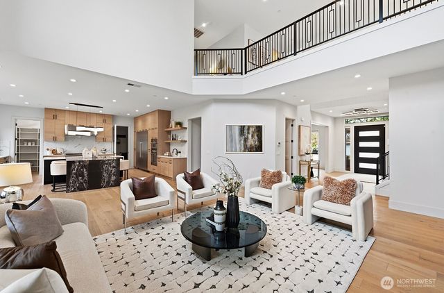 1028 163rd Avenue SE, Bellevue, WA 98008