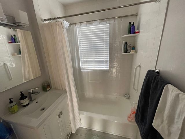 88 Bowen 1, Medford, MA 02155