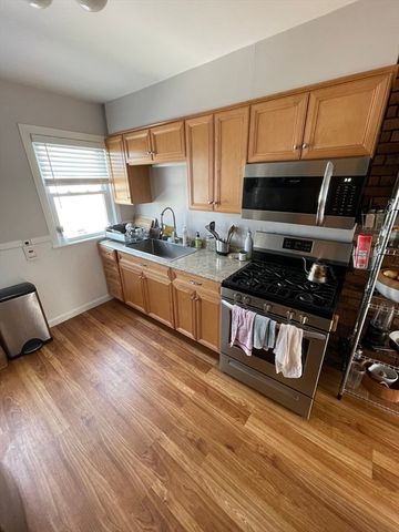 88 Bowen 1, Medford, MA 02155