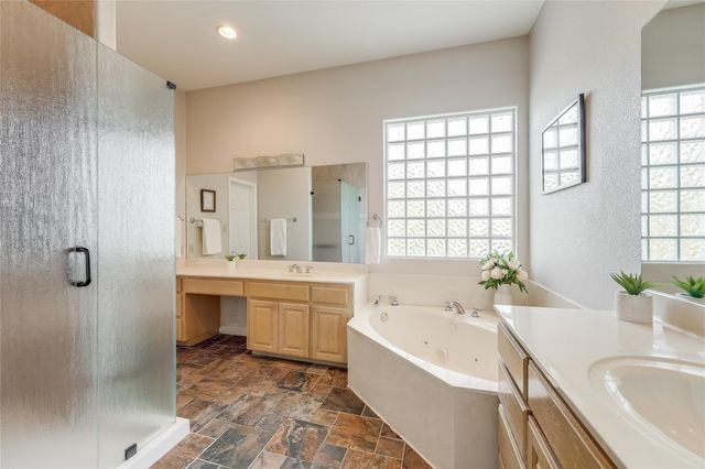 20701 Adobe TRL, Lago Vista, TX 78645