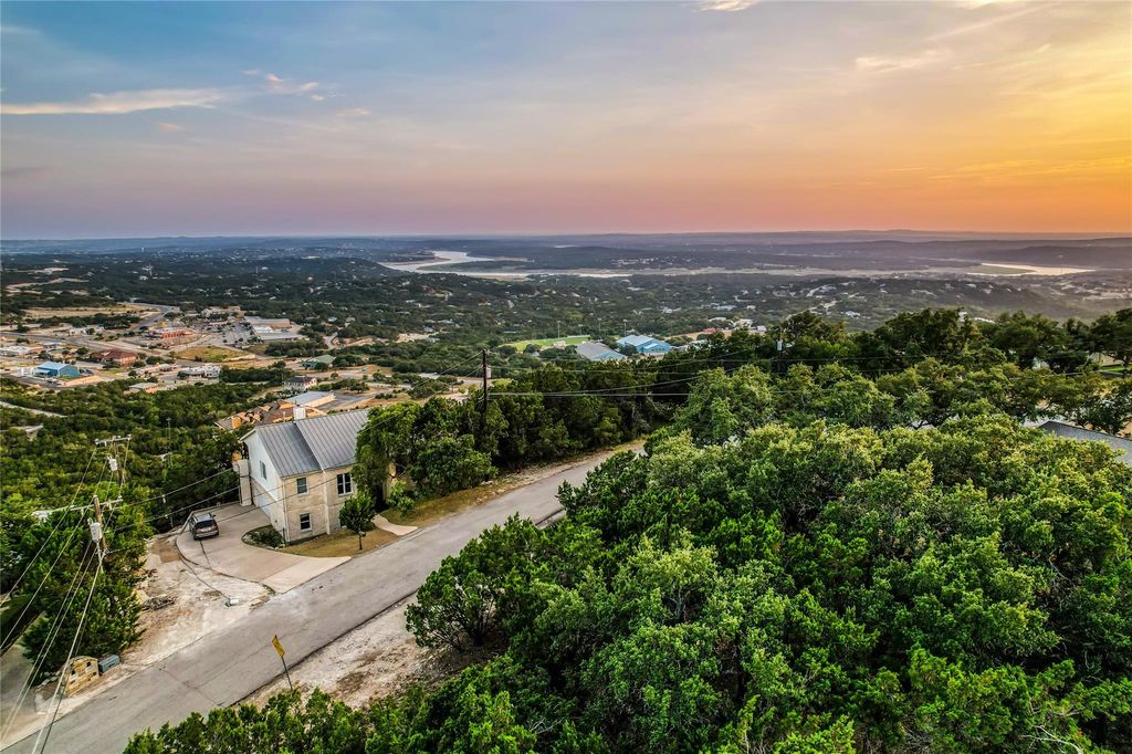 20701 Adobe TRL, Lago Vista, TX 78645