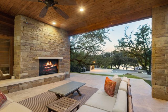 3504 Pack Saddle DR, Horseshoe Bay, TX 78657