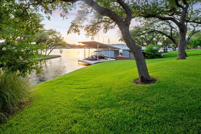 3504 Pack Saddle DR, Horseshoe Bay, TX 78657