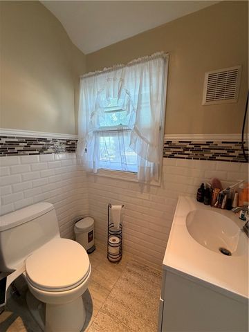 58 Surf Avenue, Warwick, RI 02889
