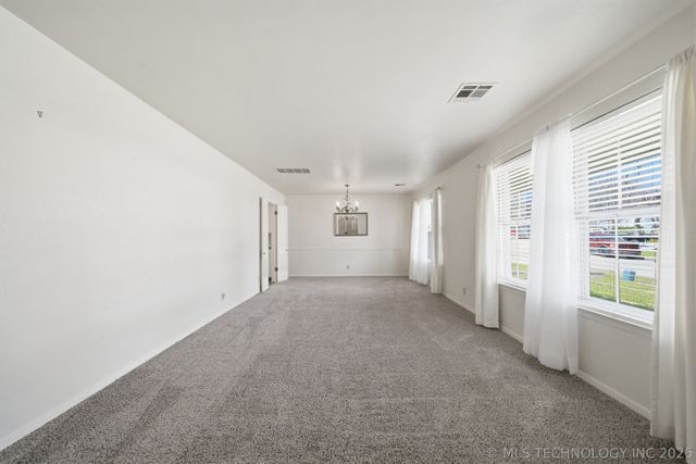 5728 E 62nd Street, Tulsa, OK 74136