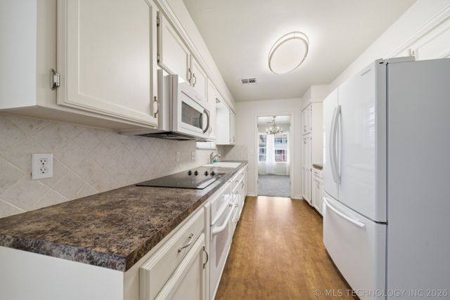 5728 E 62nd Street, Tulsa, OK 74136