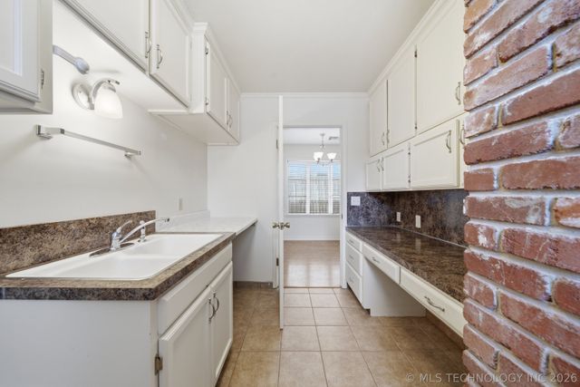 5728 E 62nd Street, Tulsa, OK 74136