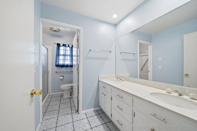 5728 E 62nd Street, Tulsa, OK 74136