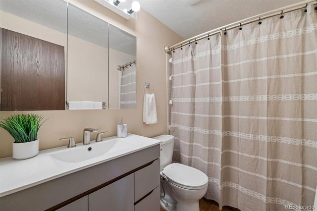 6321 W 95th Avenue, Westminster, CO 80031