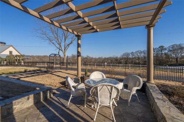 7527 Highway 326, Commerce, GA 30530