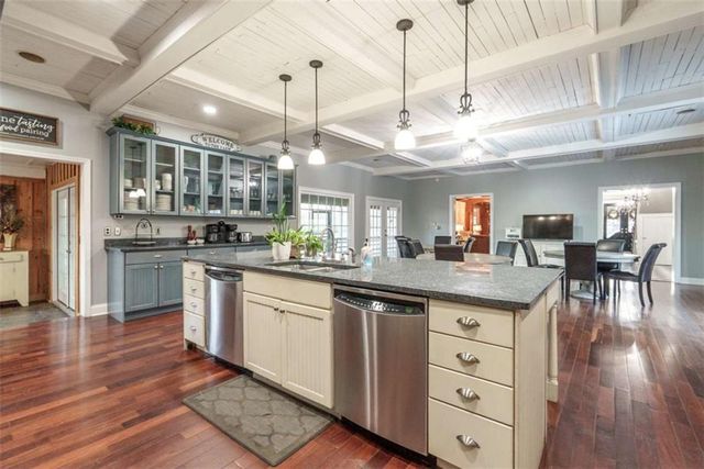 7527 Highway 326, Commerce, GA 30530