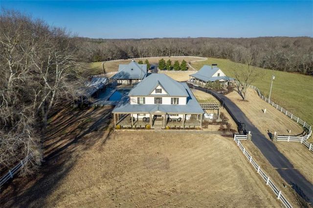 7527 Highway 326, Commerce, GA 30530