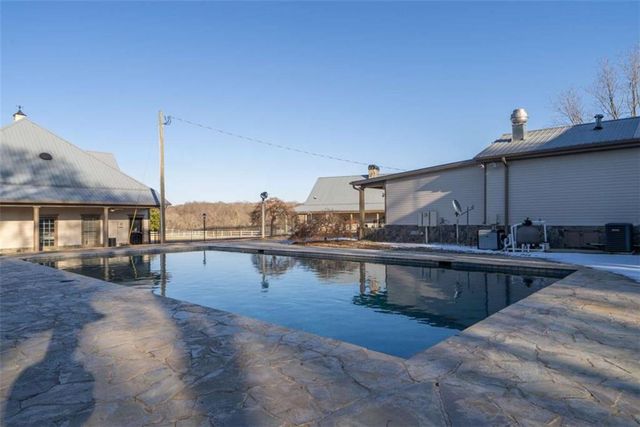 7527 Highway 326, Commerce, GA 30530