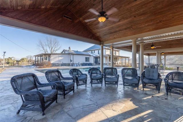 7527 Highway 326, Commerce, GA 30530