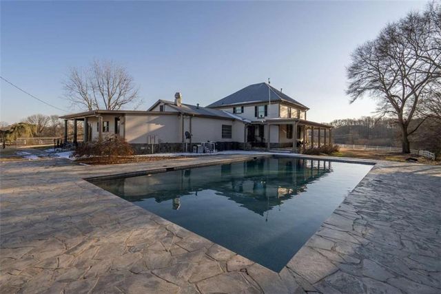 7527 Highway 326, Commerce, GA 30530