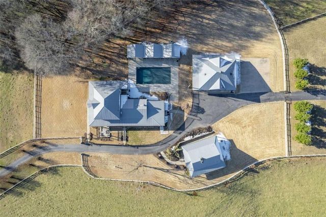 7527 Highway 326, Commerce, GA 30530