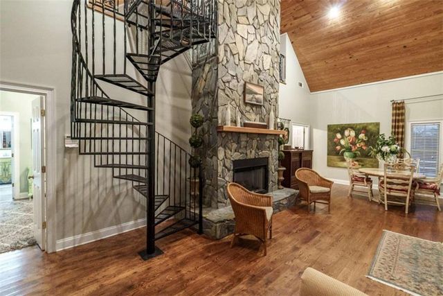 7527 Highway 326, Commerce, GA 30530