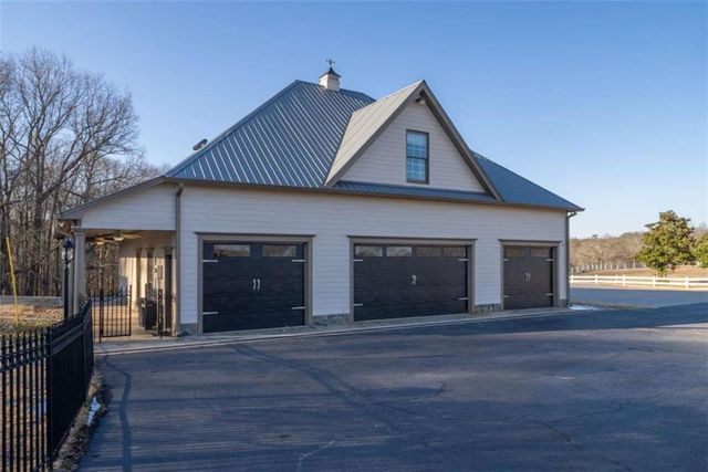 7527 Highway 326, Commerce, GA 30530