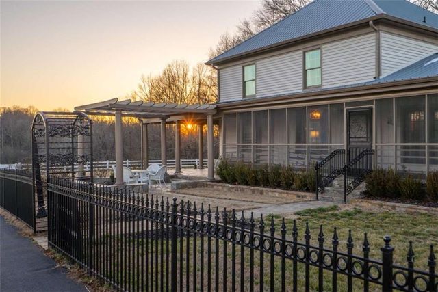 7527 Highway 326, Commerce, GA 30530