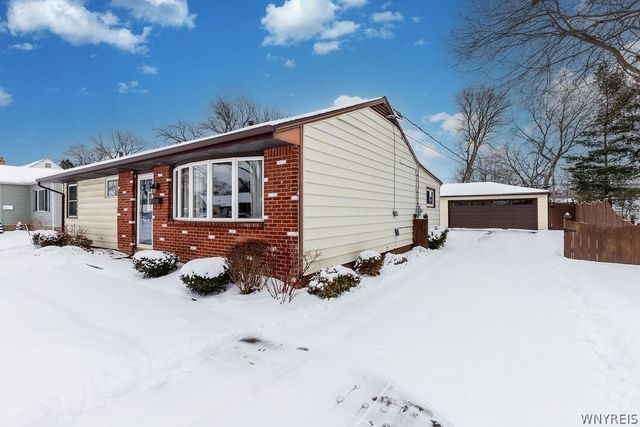 1715 Eddy Drive, North Tonawanda, NY 14120