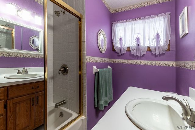 1715 Eddy Drive, North Tonawanda, NY 14120