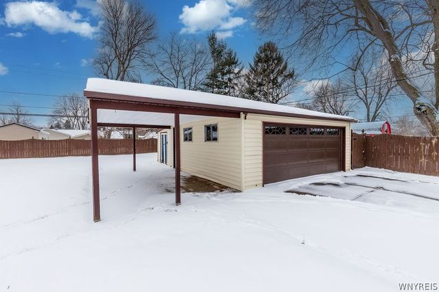 1715 Eddy Drive, North Tonawanda, NY 14120