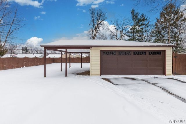 1715 Eddy Drive, North Tonawanda, NY 14120