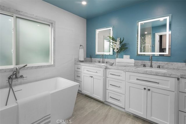 24881 Rollingwood, Lake Forest, CA 92630