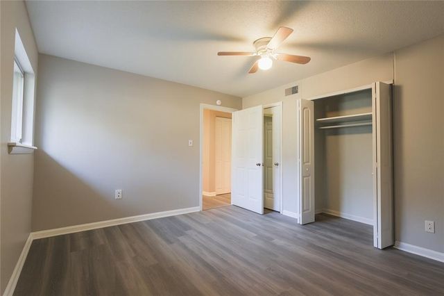 3300 College Street 8, College Park, GA 30337