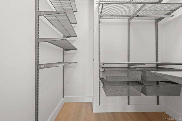 701 Ridge Hill Boulevard 8E, Yonkers, NY 10710