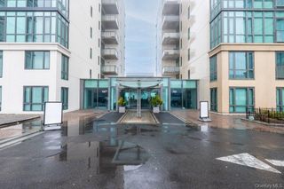 701 Ridge Hill Boulevard 8E, Yonkers, NY 10710