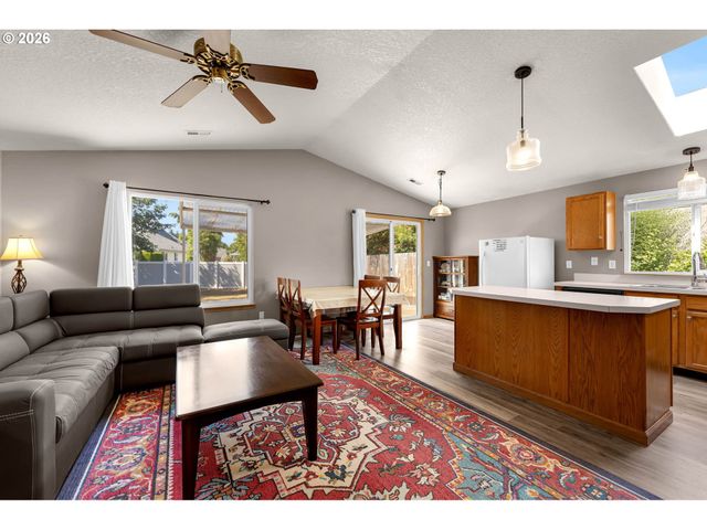17308 Se 18TH St, Vancouver, WA 98683