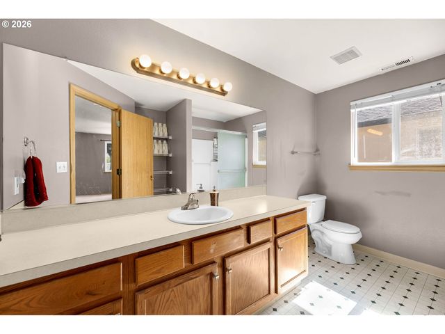17308 Se 18TH St, Vancouver, WA 98683