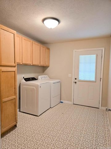 1103 Magnolia Ave, Mena, AR 71953