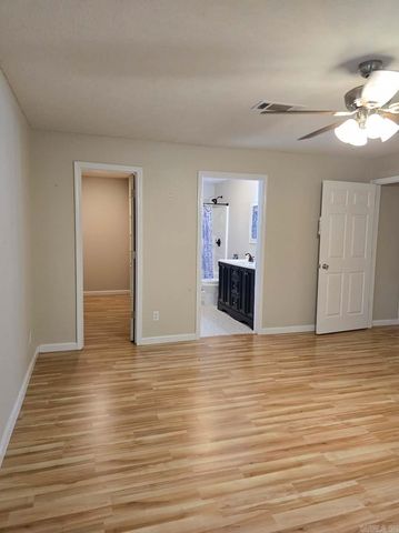 1103 Magnolia Ave, Mena, AR 71953